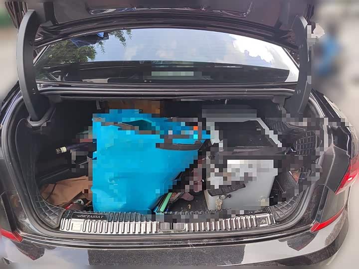 Фото 10 - Volkswagen Passat