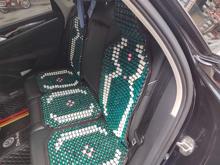 Фото 15 - Volkswagen Passat