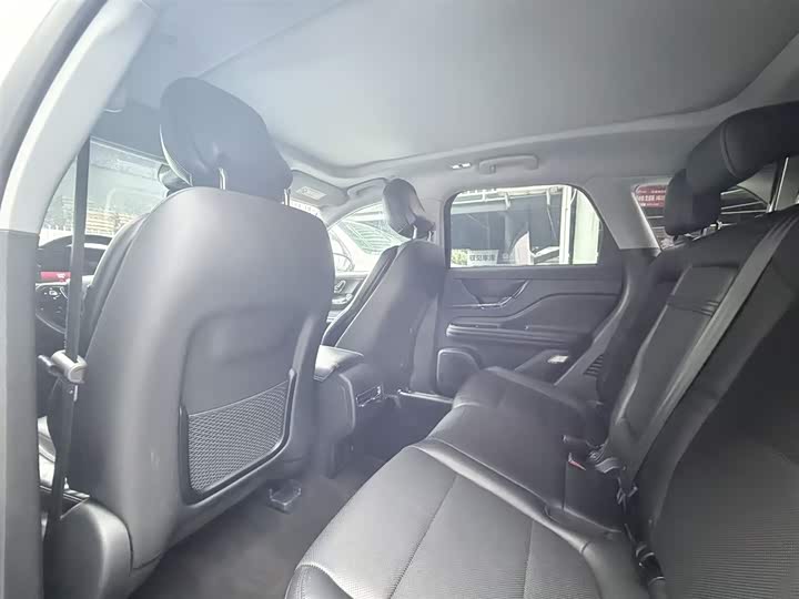 Фото 10 - Lincoln Corsair