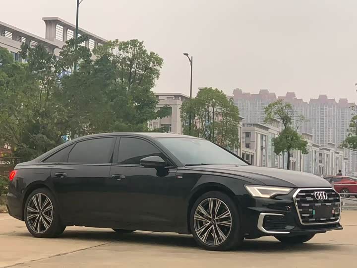 Фото 3 - Audi A6L