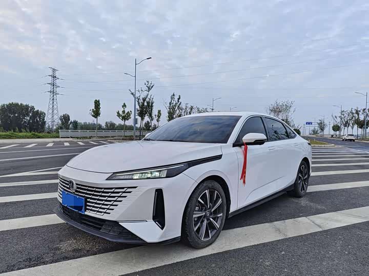 Фото 1 - Changan Yida