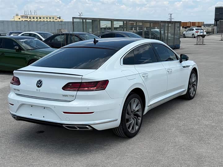 Фото 18 - Volkswagen CC