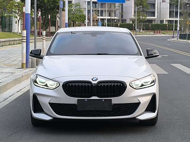 Фото 3 - BMW 1 Series