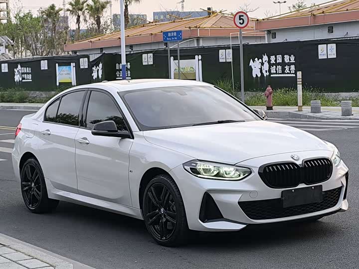 Фото 4 - BMW 1 Series