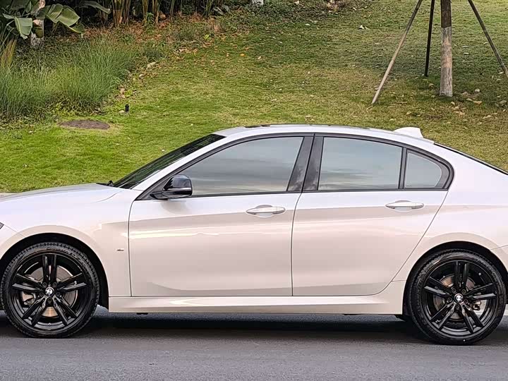 Фото 8 - BMW 1 Series