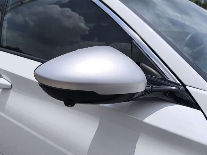 Фото 11 - Honda Inspire