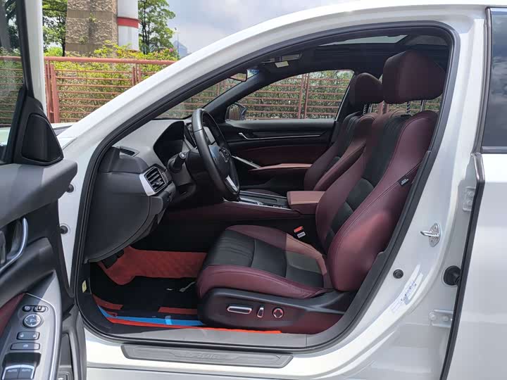 Фото 14 - Honda Inspire