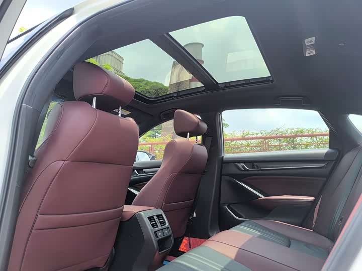 Фото 17 - Honda Inspire