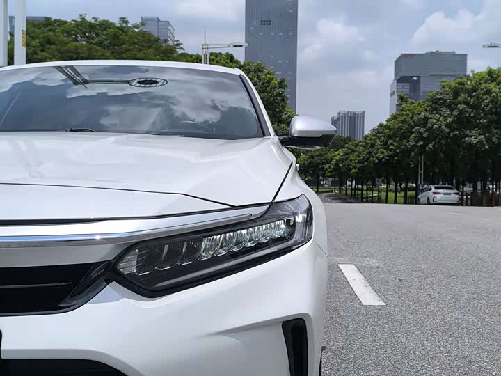 Фото 9 - Honda Inspire