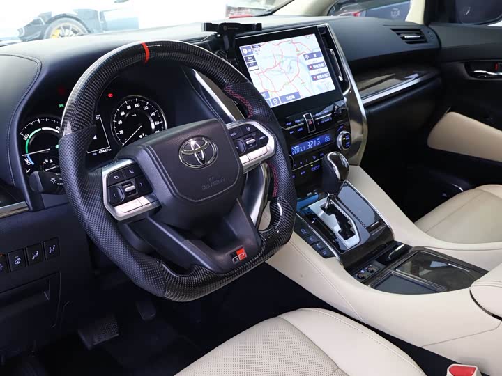 Фото 13 - Toyota Vellfire