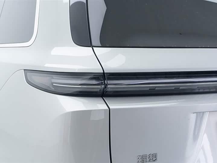 Фото 13 - LiXiang L9