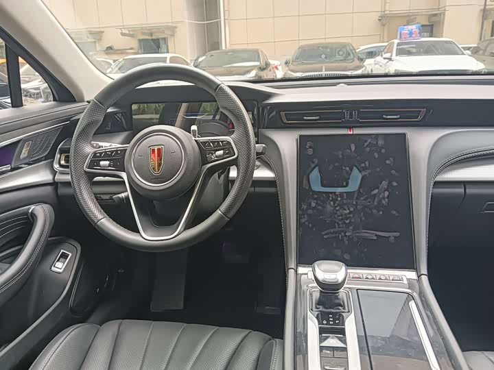 Фото 8 - Hongqi H5