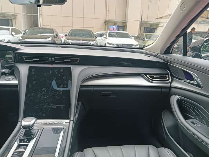 Фото 9 - Hongqi H5