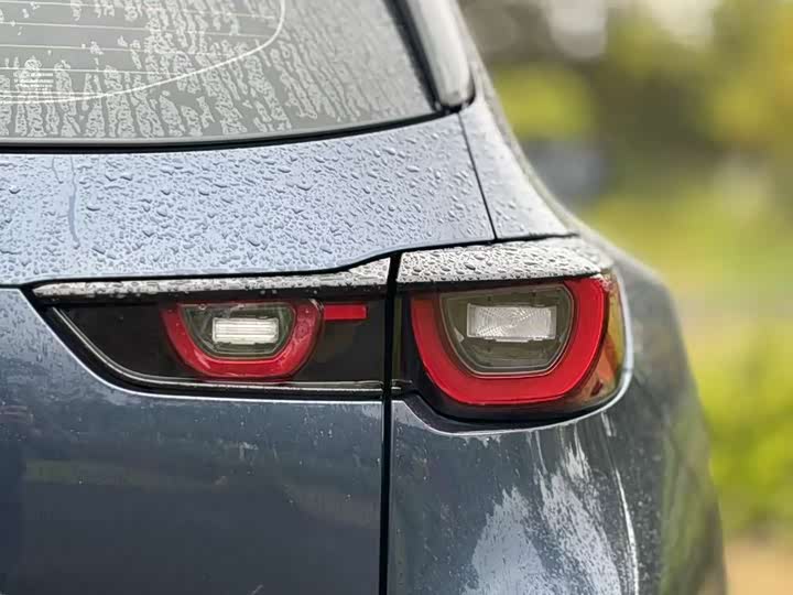 Фото 21 - Mazda CX-50