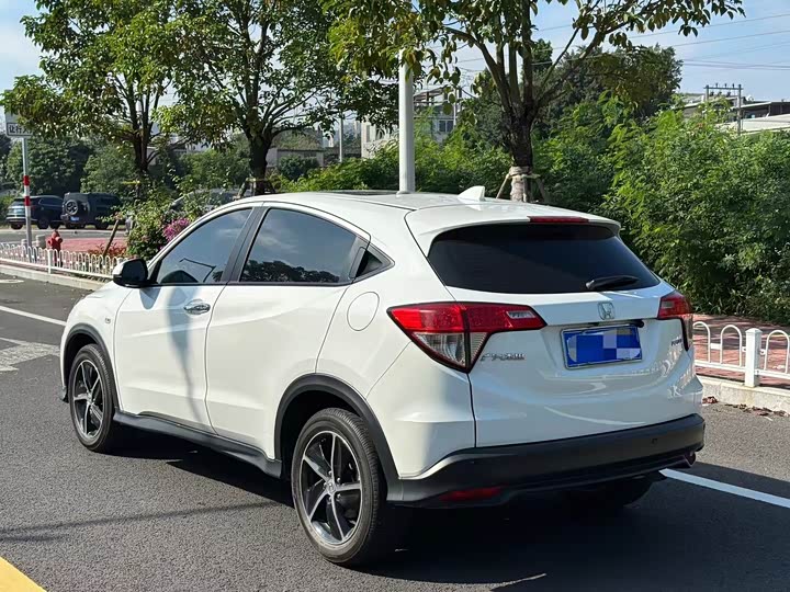 Фото 5 - Honda Vezel