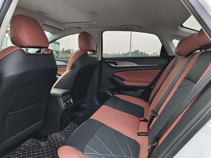 Фото 5 - Changan Eado Plus