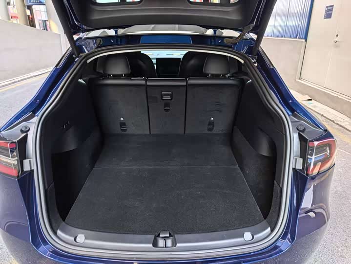 Фото 12 - Tesla Model Y