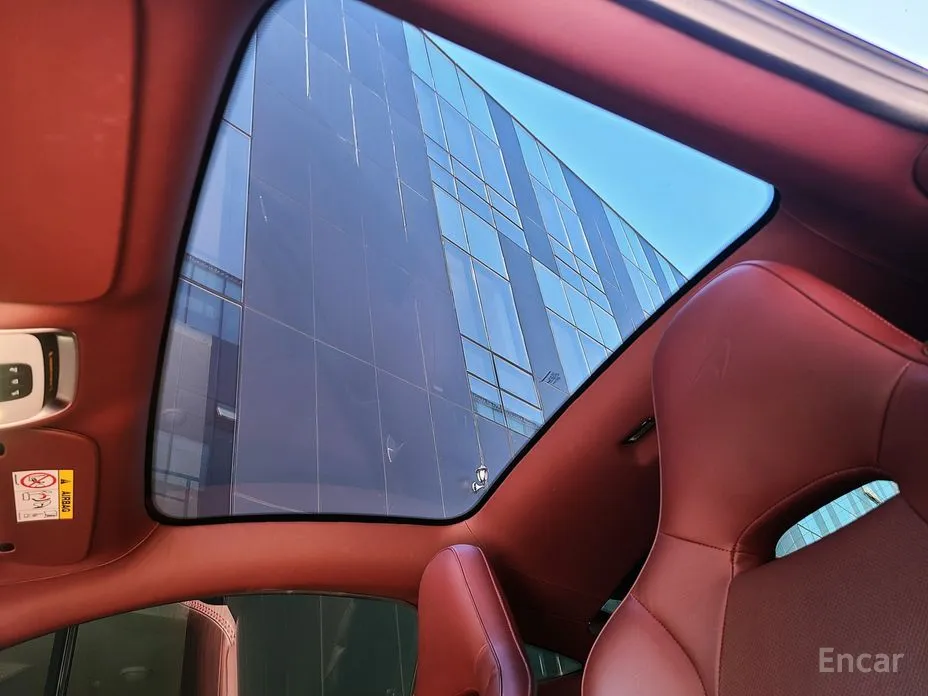 Фото 17 - McLaren GT