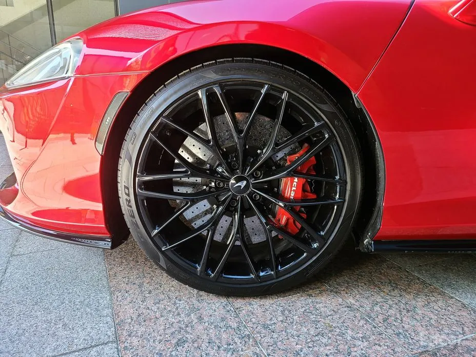 Фото 20 - McLaren GT