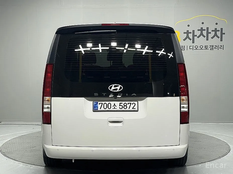 Фото 4 - Hyundai Staria