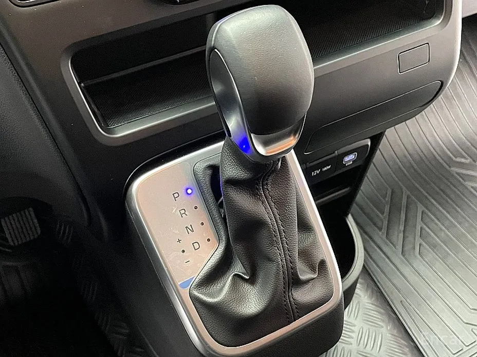 Фото 9 - Hyundai Staria