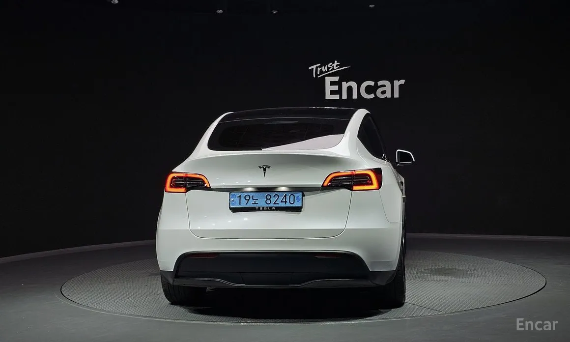 Фото 4 - Tesla Model Y