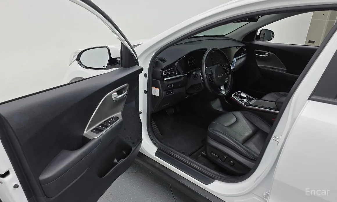 Фото 10 - Kia Niro