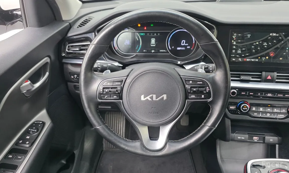 Фото 13 - Kia Niro