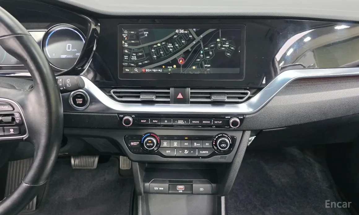 Фото 16 - Kia Niro