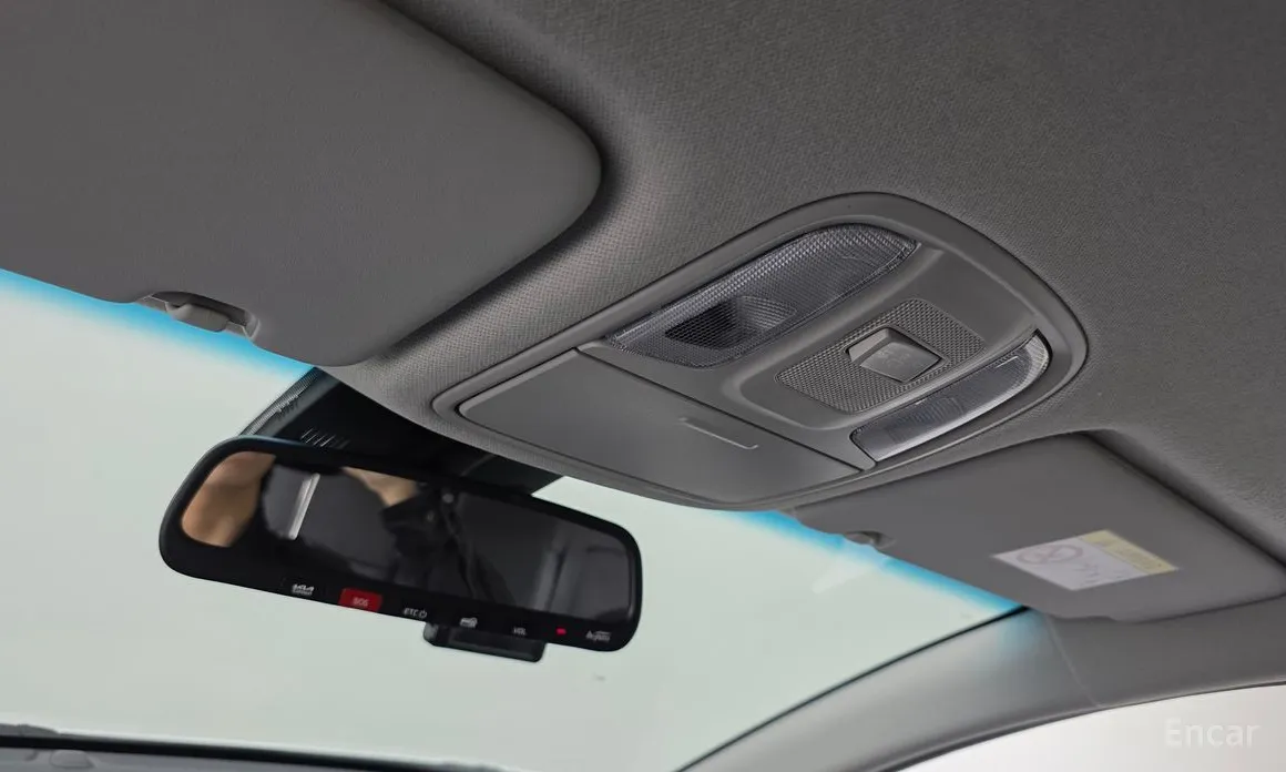 Фото 18 - Kia Niro