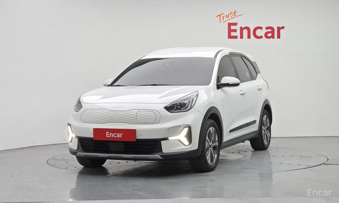 Фото 3 - Kia Niro