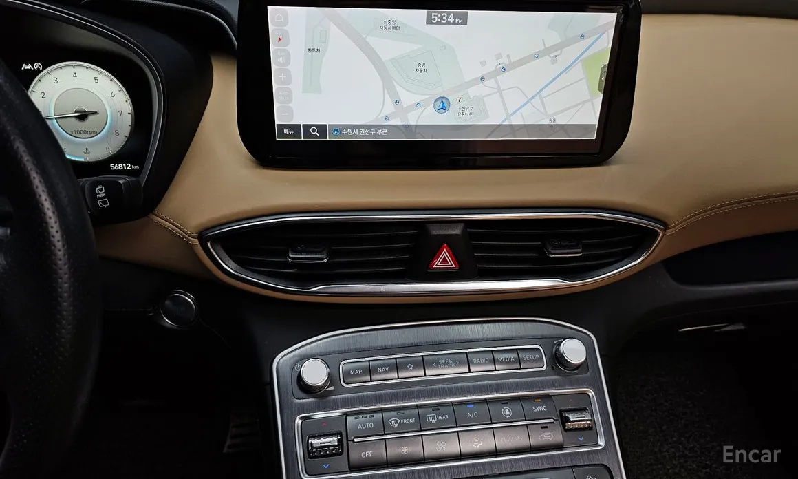 Фото 14 - Hyundai Santa Fe