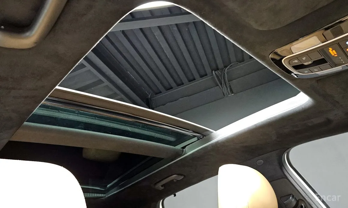 Фото 19 - Hyundai Santa Fe