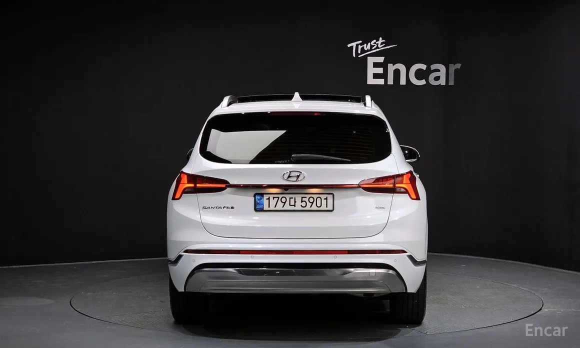 Фото 4 - Hyundai Santa Fe