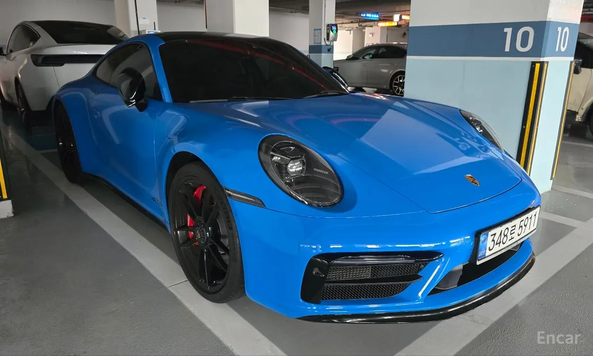 Фото 3 - Porsche 911