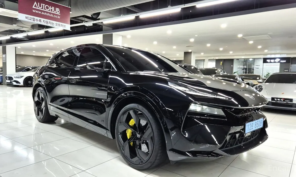 Фото 2 - Lotus Eletre