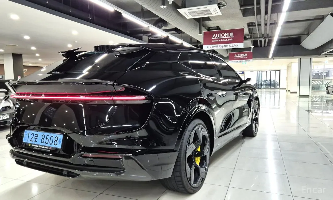 Фото 4 - Lotus Eletre