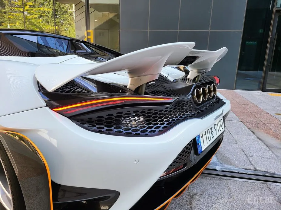 Фото 17 - McLaren 765LT