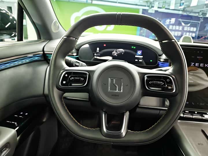 Фото 11 - Zeekr 7X