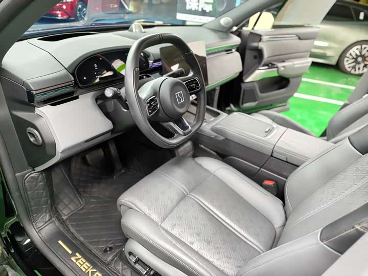 Фото 17 - Zeekr 7X