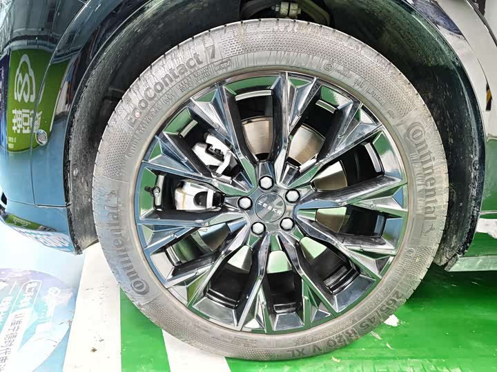 Фото 3 - Zeekr 7X