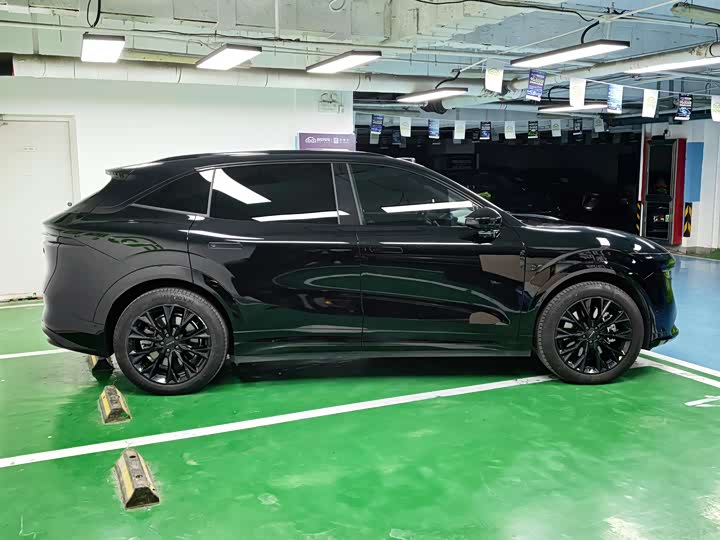 Фото 6 - Zeekr 7X