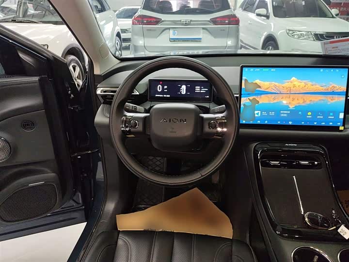 Фото 11 - GAC Aion V