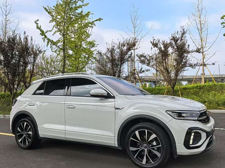 Фото 3 - Volkswagen T-Roc