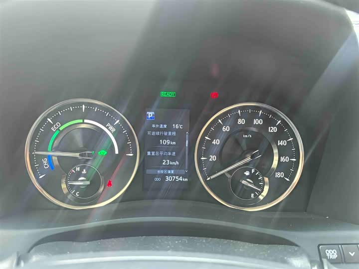 Фото 9 - Toyota Vellfire