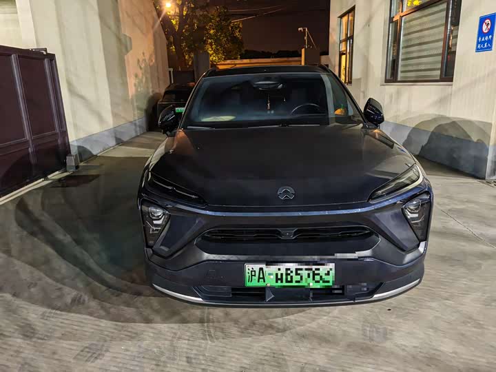 Фото 3 - Nio ES6