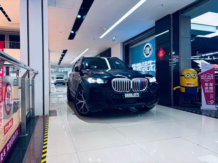 Фото 14 - BMW X5