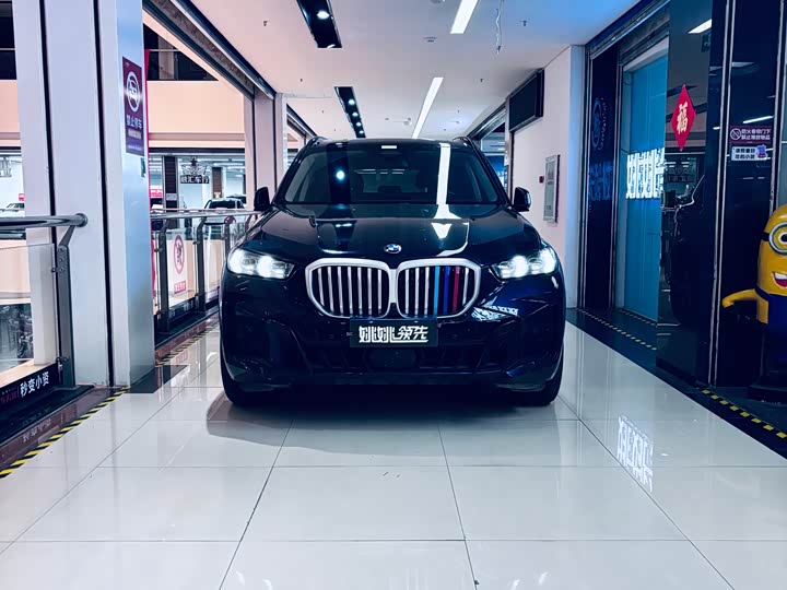 Фото 2 - BMW X5