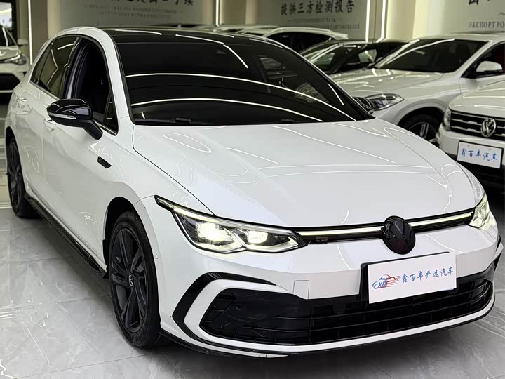 Фото 3 - Volkswagen Golf