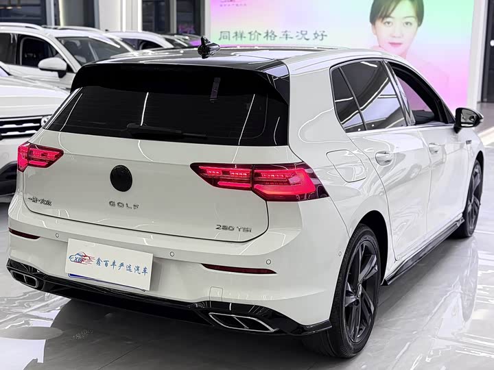 Фото 8 - Volkswagen Golf